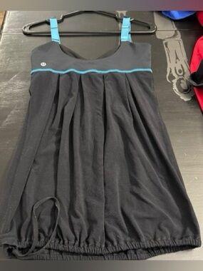 Vintage Lululemon Rhythmic Tank 8 Black Ocean Blue Built-in Bra Drawstring EUC